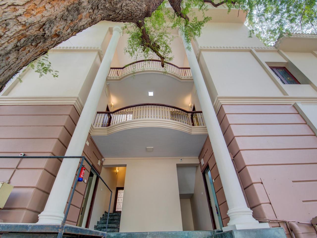 Silverkey Executive Stays 24150 Egmore 3* Chennai